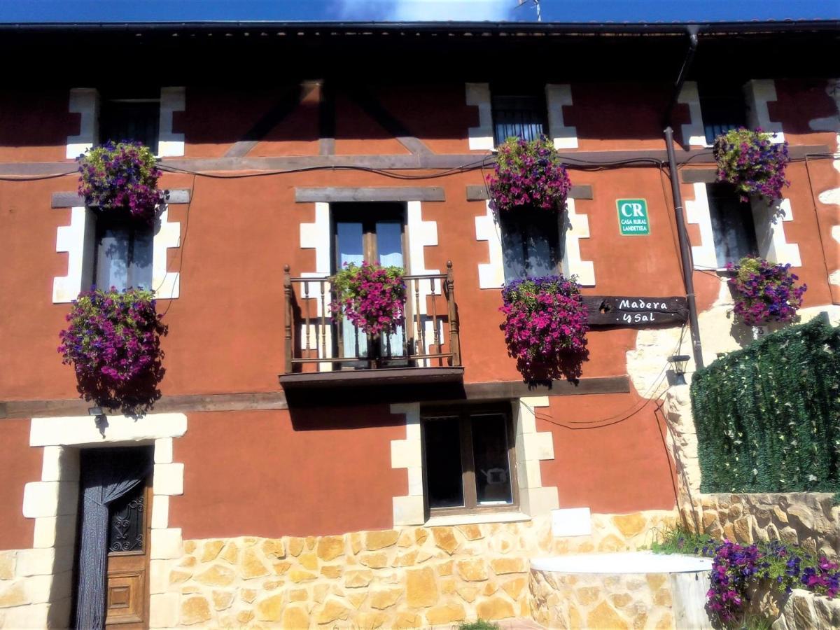 Casa Rural Madera Y Sal Salinas de Anana Exterior photo